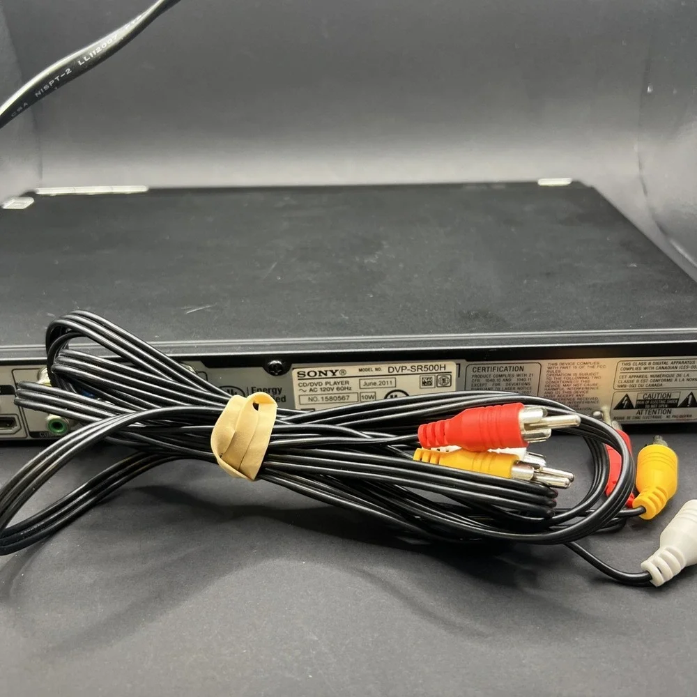 SONY UPSCALING SINGLE DISC SLIM DVD PLAYER DVP-SR500H NO REMOTE - TESTED